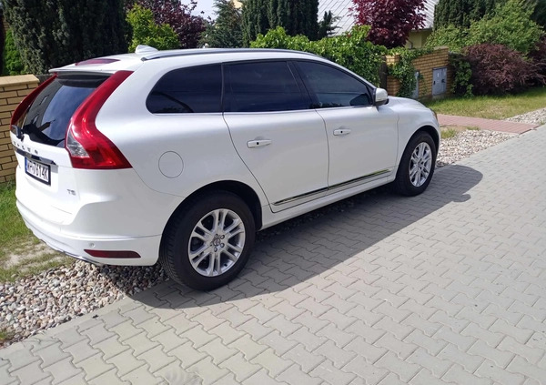 Volvo XC 60 cena 73900 przebieg: 55100, rok produkcji 2016 z Płock małe 352